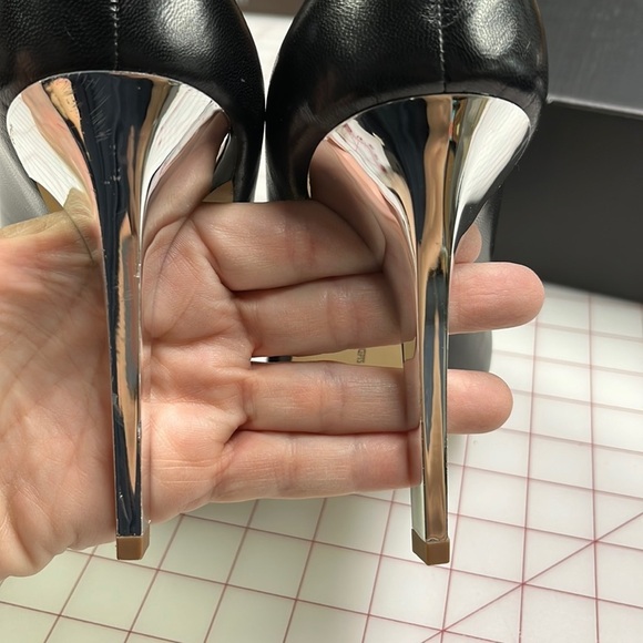 INC NIB Silver Metallic 4" Heel Black Leather Peep Toe Party Holiday Pump SZ 10 - Picture 8 of 12